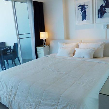 Beautiful Sea View Beach Front Condo Патая Екстериор снимка