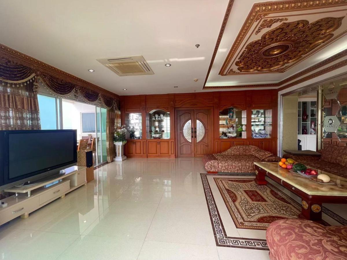 Beautiful Sea View Beach Front Condo Патая Екстериор снимка