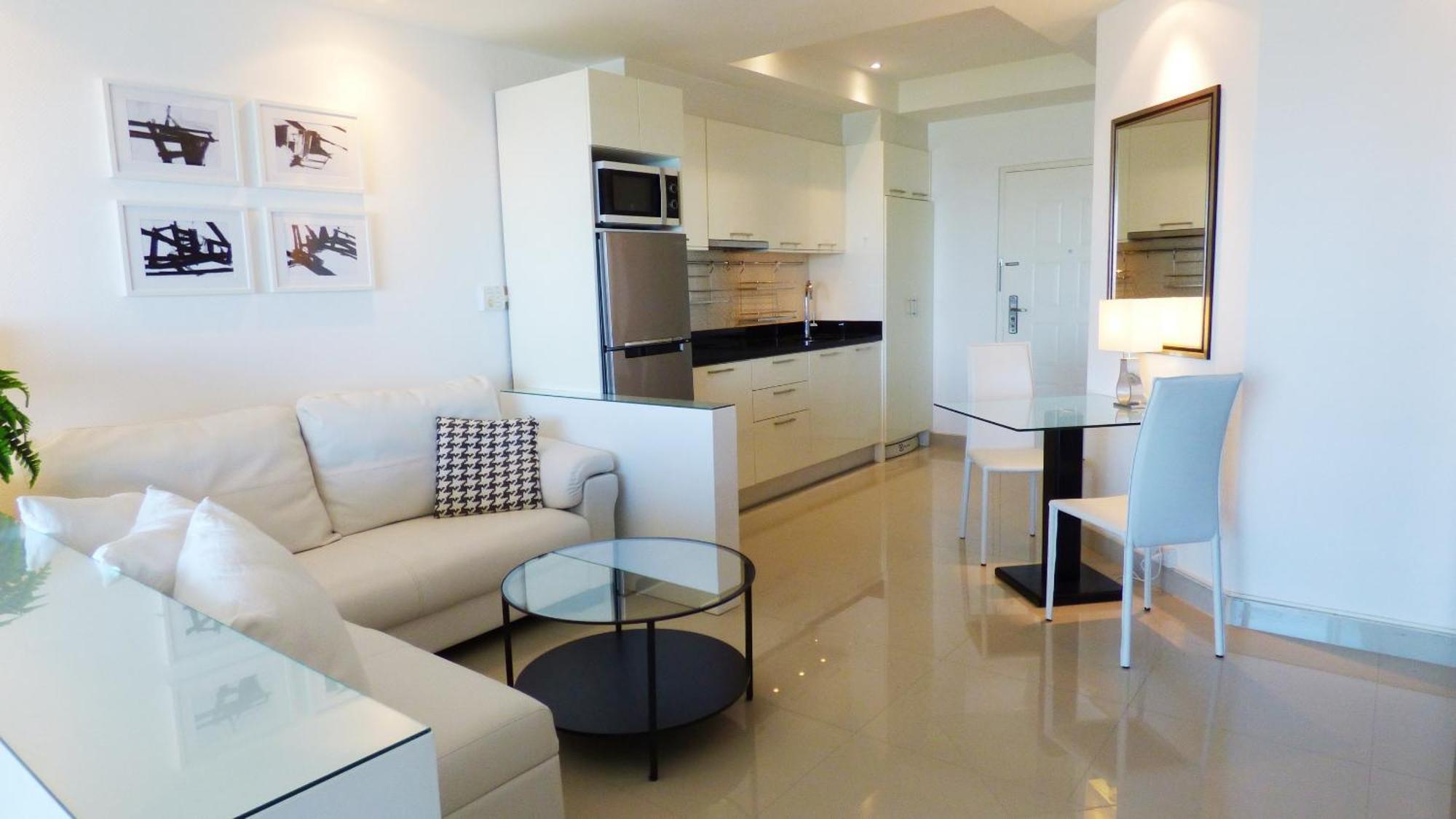 Beautiful Sea View Beach Front Condo Патая Екстериор снимка