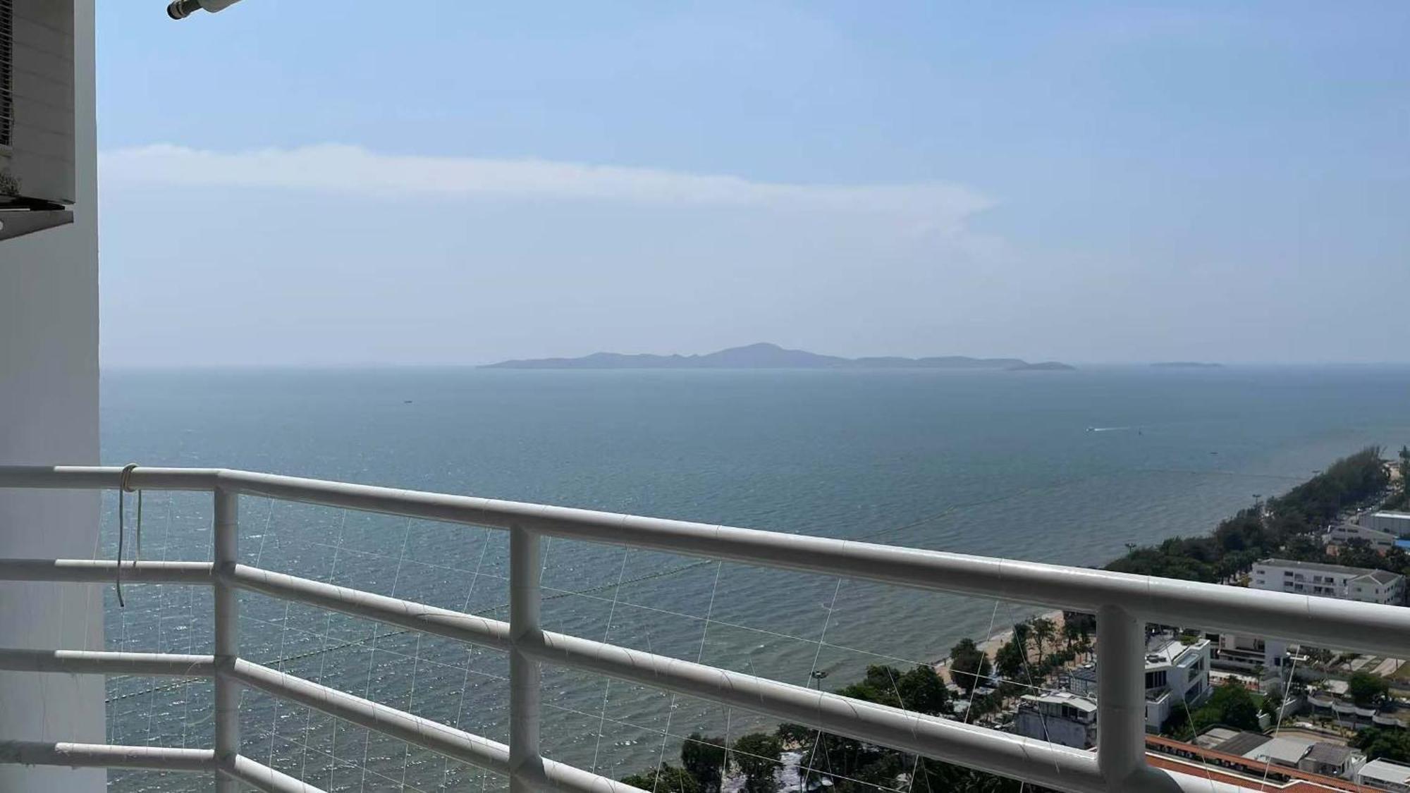 Beautiful Sea View Beach Front Condo Патая Екстериор снимка